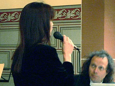 Anne Kloos singt, Bernhard Bentgens am Klavier
