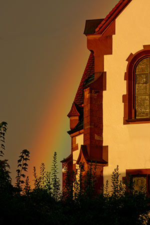 Regenbogen neben der Melanchthonkirche